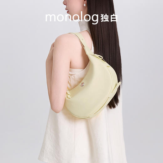独白X卡拉羊 灵动月牙包原创设计单肩包出片百搭手拎女包D4050 商品图4