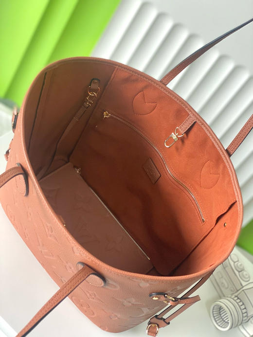 夏季特惠💰1120 原单LV M12605 尺寸：31×28×14cm NEVERFULL 全皮购物袋 变码芯片 商品图7