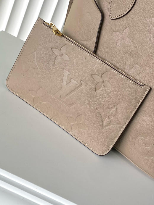 夏季特惠💰1120 原单LV M45686 尺寸：31×28×14cm NEVERFULL 全皮购物袋 变码芯片 商品图6