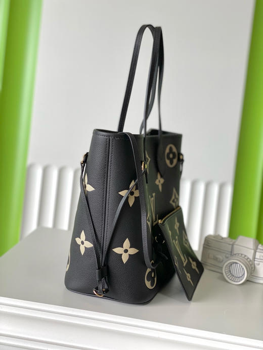 夏季特惠💰1120 原单LV M58907 尺寸：31×28×14cm NEVERFULL 全皮购物袋 变码芯片 商品图1