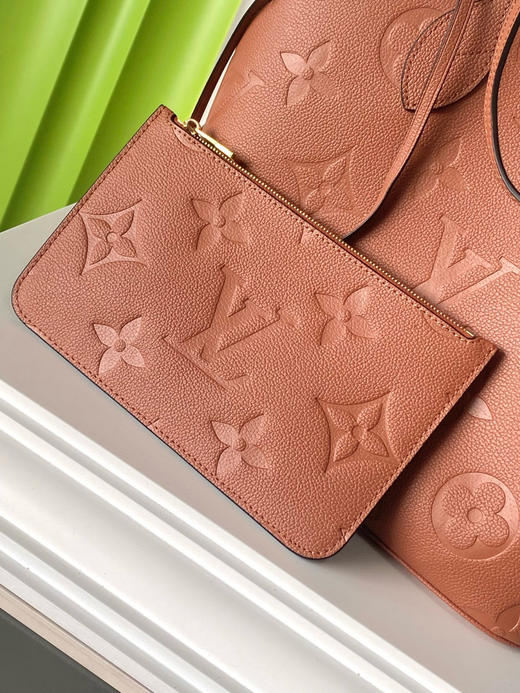 夏季特惠💰1120 原单LV M12605 尺寸：31×28×14cm NEVERFULL 全皮购物袋 变码芯片 商品图6