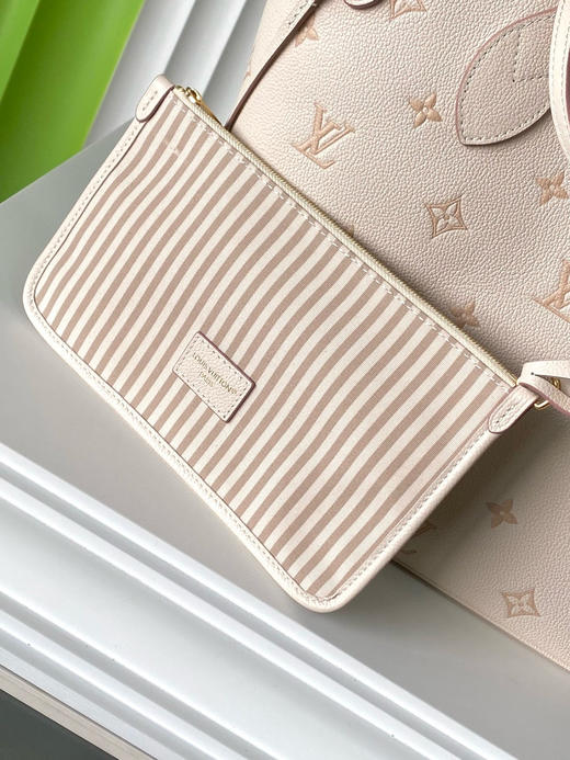 夏季特惠💰1120 原单LV M14285 尺寸：31×28×14cm NEVERFULL 全皮购物袋 变码芯片 商品图6