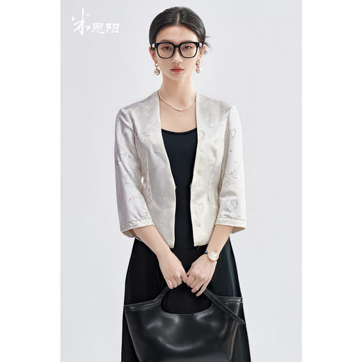米思阳2026春季新款奢感醋酸新中式潮流短外套气质高级感缎面外搭1883 商品图0