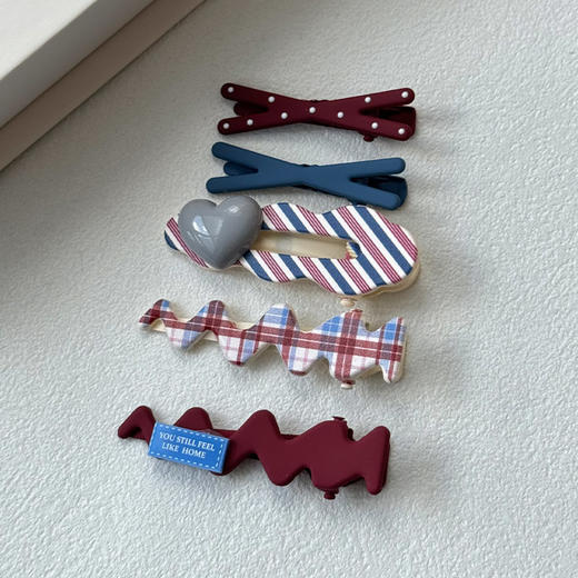 【积分兑】复古红蓝色系组合发夹纪念日百货门店同款164544611 商品图4