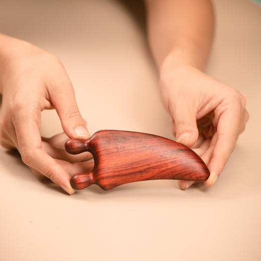 *自营*脸部檀木刮板 | #V脸提拉刮板#紫檀款/金丝檀木款材质可选。手工按摩脸部点穴揉按酸爽省力。 商品图8