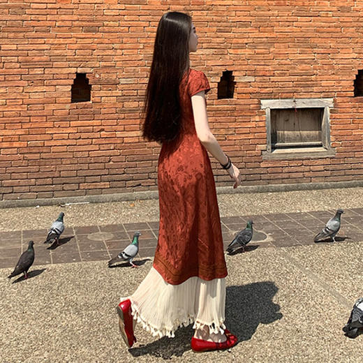 西遇新中式连衣裙女2025年夏季新款修身收腰红色盘扣拼接短袖长裙SS050574 商品图4
