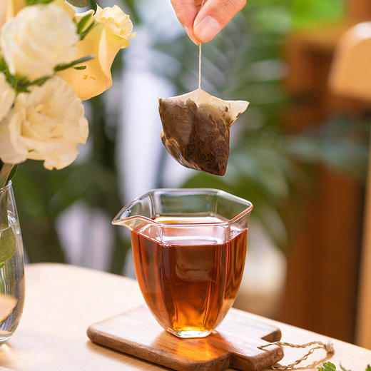 慢下来 沏一杯茶；以茶养生、以食养心。【喝不胖的奶茶】好的奶茶，能养生！ 有真茶叶，好奶粉，含有维生素、氨基酸、茶多酚等，更健康！没有植脂末，没有难以代谢的反式脂肪酸，真正做到好喝不胖哦！ 商品图12