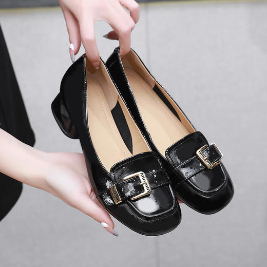 丁摩 漆皮牛皮方头粗跟英伦风皮鞋女春秋款豆豆鞋真皮乐福鞋单鞋5ZF-2370 商品图0