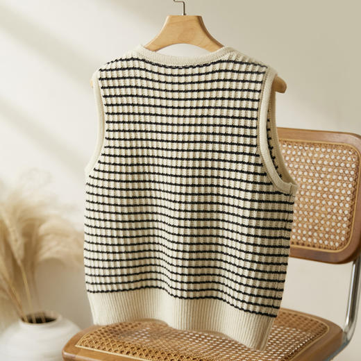 馥迦设计感针织开衫马甲背心 商品图1