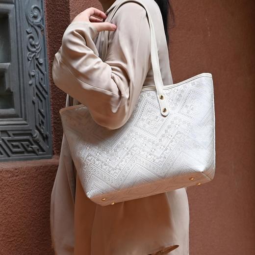 （下单配赠同款丝巾）非遗万吉纹壮锦包壮锦包包系列 | 华夏非物质文化遗产，民族特色的时髦单品 商品图3