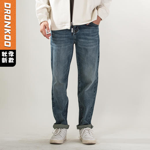 DRONKOO 2025 正常腰后袋压褶蓝色绣线中厚牛仔长裤 商品图0