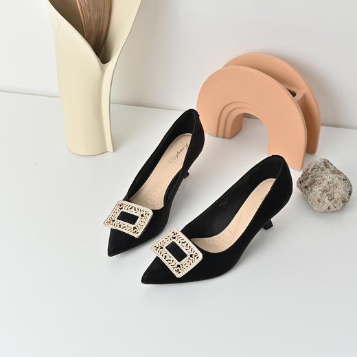 经典鲨2025秋专柜新款优雅尖头浅口日常通勤气质细高跟鞋女KW87-537111 商品图3