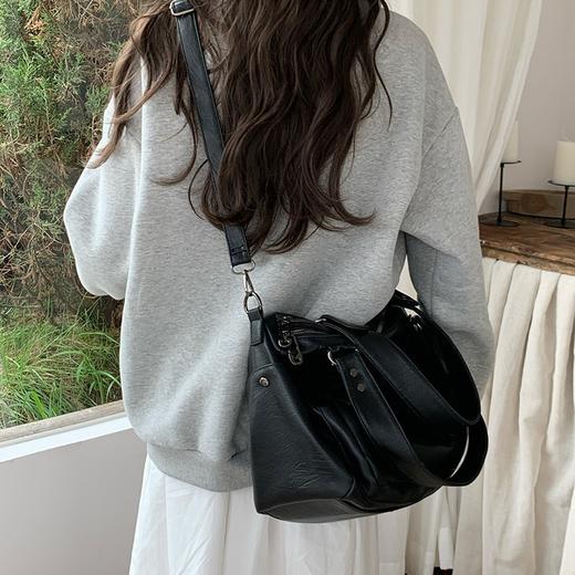 【GZ】无忧购韩版复古出差大容量手提单肩斜挎多拉链机车包包D9001（截单后3-5天发货) 商品图1