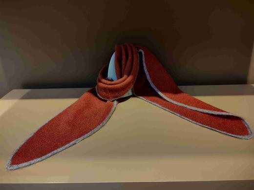 优品堂『织韵』软黄金羊绒三角巾 商品图4