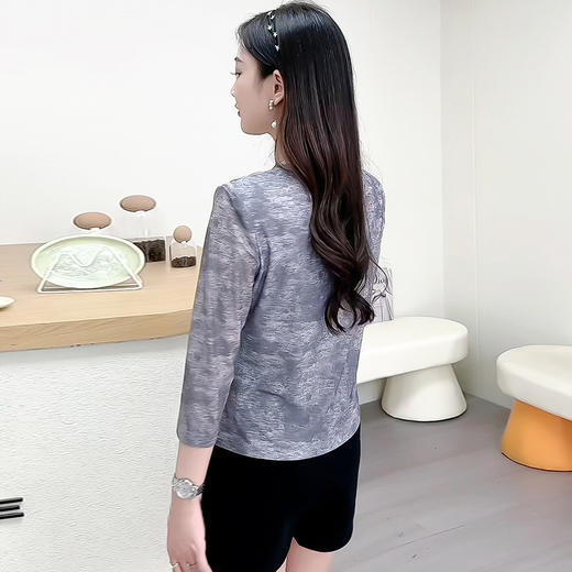 QYM 25YS05-Y时尚小衫短款圆领小衫上衣 商品图3