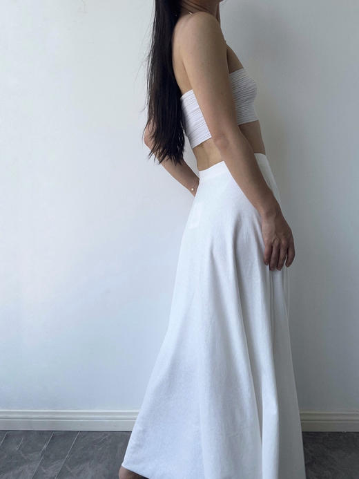 ZAANLI｜ZNSS25006 人造丝肌理针织抹胸 [ 白 ] 商品图1