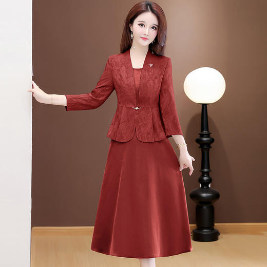 QYM 25YS03-Y时尚连衣裙两件套打底A字裙+小香风收腰外套 商品图1