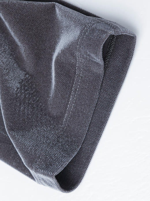 黑色丝绒短袖T恤女 复古简约圆领宽松显瘦中袖上衣 商品图3