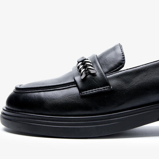 西遇黑色乐福鞋女新款秋季法式软底不累脚通勤女鞋粗跟小皮鞋V1857108 商品图5