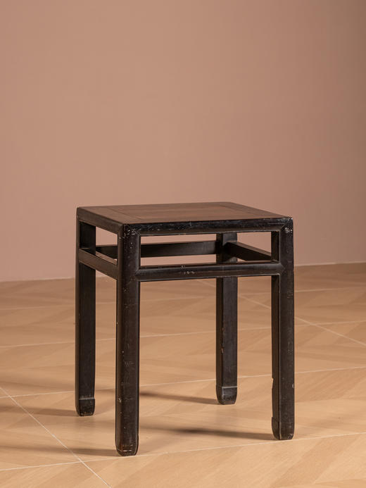 清中期	紫檀直枨四面平方凳 商品图1