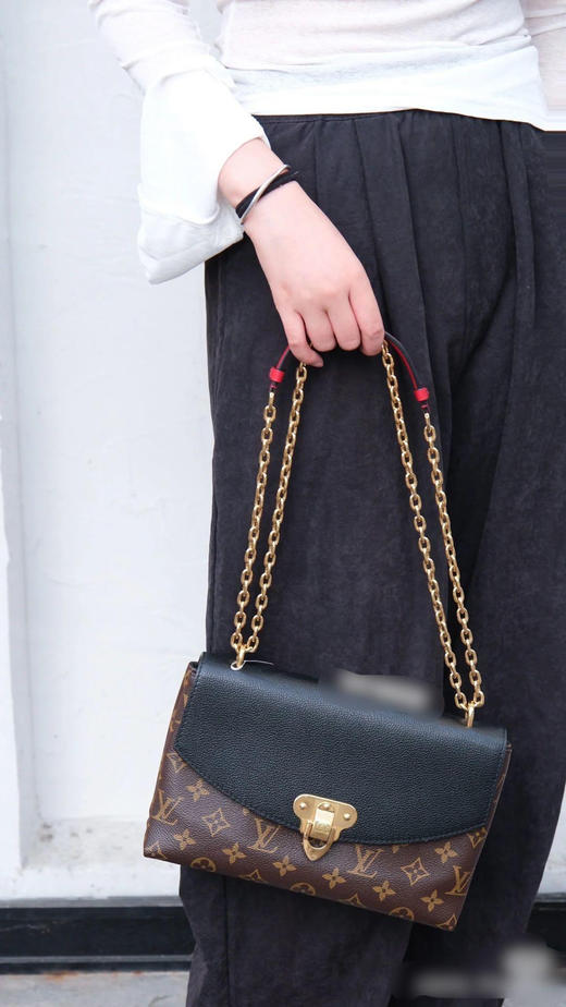 LV Placide 黑色 牛皮拼老花 邮差 斜挎包 商品图2