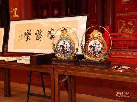 朱炳仁铜 荷瓶盛世 商品图4