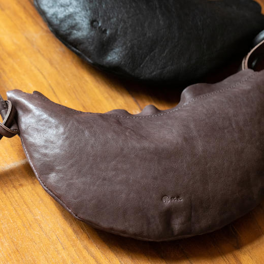 牧衣游 头层牛皮复古文艺包包百搭斜挎包 颜悦【不支持会员折】 商品图0