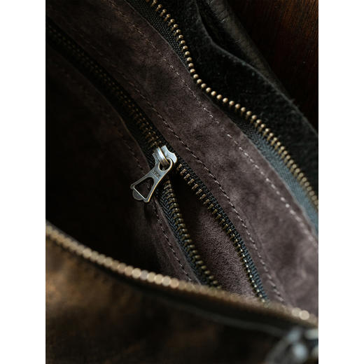 牧衣游 头层牛皮复古文艺包包百搭斜挎包 颜悦【不支持会员折】 商品图3