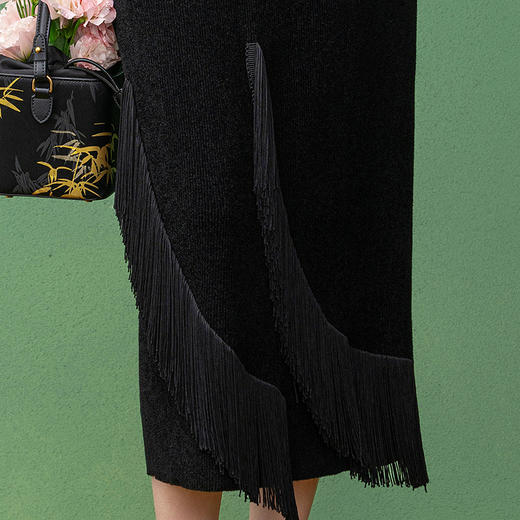 【林栖设计小店】毛织连衣裙优雅流苏2025秋季新款针织长裙女1953106 商品图3