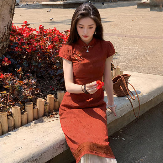 西遇新中式连衣裙女2025年夏季新款修身收腰红色盘扣拼接短袖长裙SS050574 商品图2