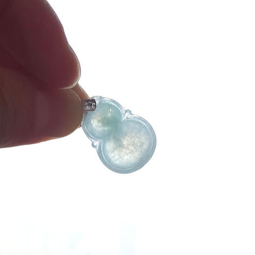 【天然正品】A货翡翠AU750白金镶天然糯冰种葫芦造型翡翠（福禄双全）吊坠项链32.6*15.0*5.9MM（皆取最大值）女士现售价：380特价！310725NJM04 商品图7
