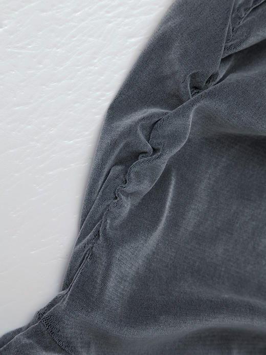 灰色丝绒上衣女秋季新款 V 领褶皱设计感小众长袖修身短款衬衫 商品图4