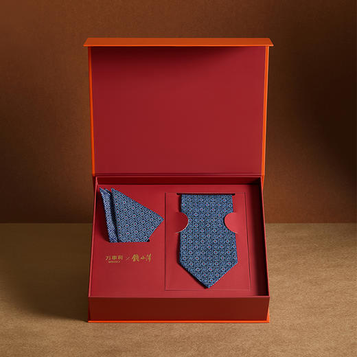 万事利“万福锦”钱小萍联名宋锦领带（含口袋巾） 商品图1