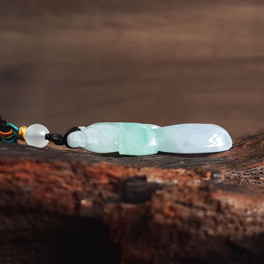 【天然正品】A货翡翠天然糯种春带彩飘绿玉兰花造型翡翠吊坠项链44.3*17.2*7.6MM（皆取最大值）女士现售价：1380特价！100825NJS06 商品图5