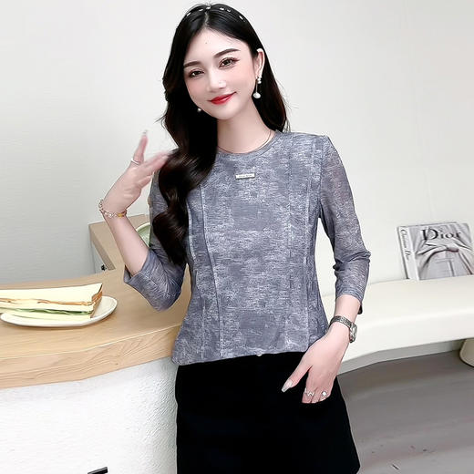 QYM 25YS05-Y时尚小衫短款圆领小衫上衣 商品图1