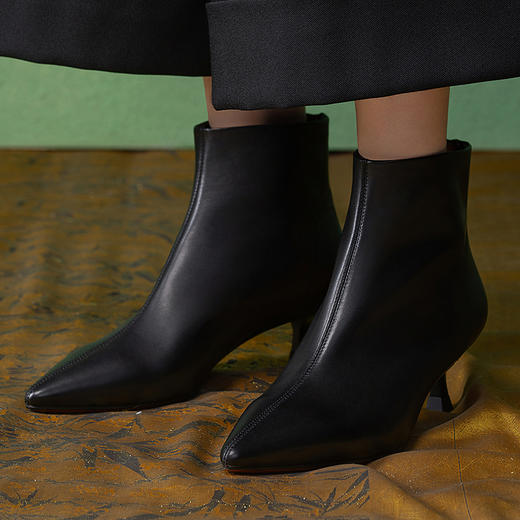 【林栖设计小店】（现货）牛皮革中筒靴复古优雅气质设计感2025秋季新款尖头鞋子女4953078 商品图0