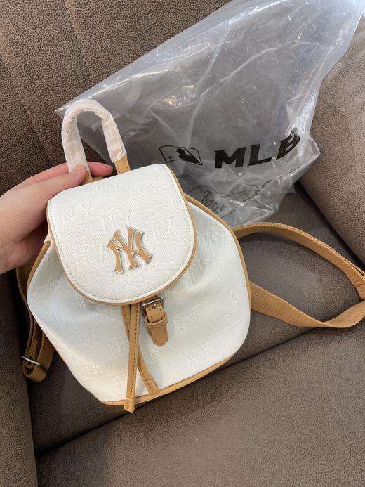 白菜价❗️抢羊绒羊毛围巾！老客福利！OZLANA真皮真毛豆豆鞋/雪地靴正品！大牌包包白菜清仓！看好详情页实拍！拍下不退不换！血亏甩卖！品质都很好！都只有1个库存！抢到赚到喽！ 商品图8