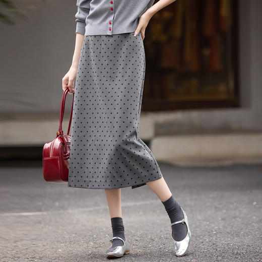 【08/19新品】熙世界灰色波点毛呢半身裙女2025秋季新款高腰a字开叉包臀直筒裙 商品图4