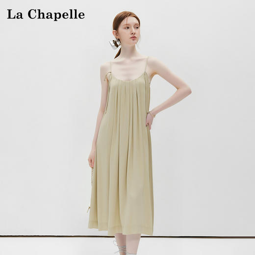 天猫同步【重工立体压褶】拉夏贝尔/La Chapelle设计感小众宽松气质V领百褶吊带裙女吊带压褶连衣裙★ 商品图2