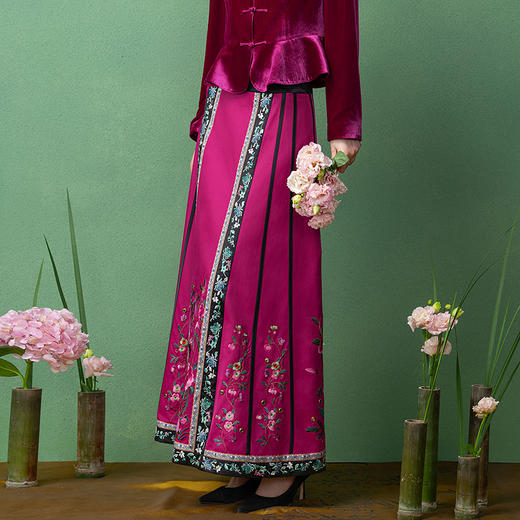 【林栖设计小店】姹紫嫣红马面裙改良2025秋季新款半身裙女1953075 商品图1