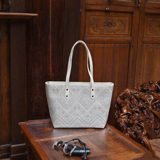 （下单配赠同款丝巾）非遗万吉纹壮锦包壮锦包包系列 | 华夏非物质文化遗产，民族特色的时髦单品 商品图10