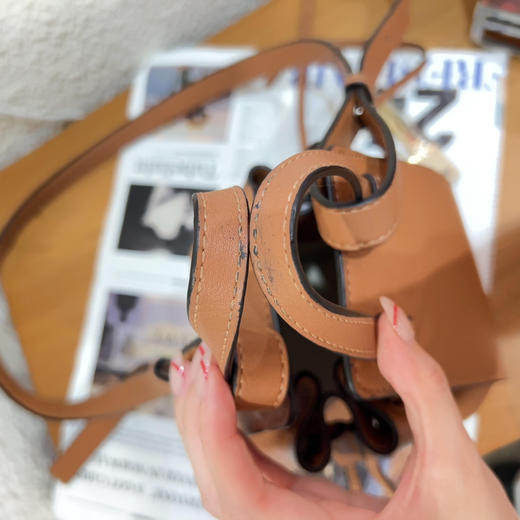 罗意威 mini 焦糖色 牛皮  吊床包 商品图2