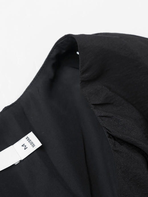 黑色 V 领收腰连衣裙女秋季法式复古气质显瘦中长款七分袖裙子 商品图2