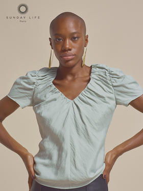 皱褶V领短袖上衣