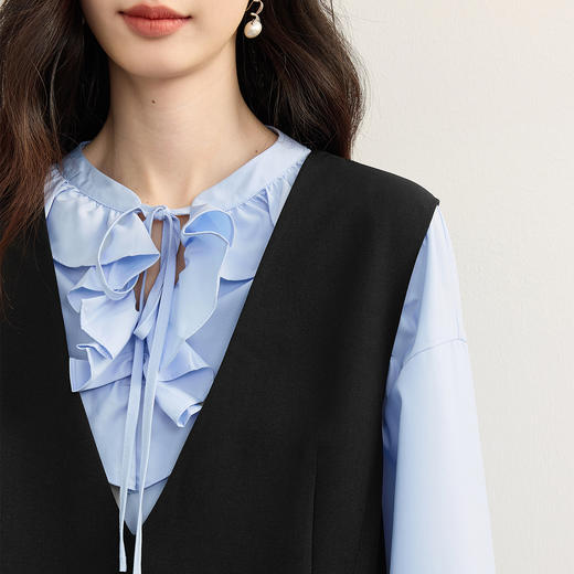 【08/19新品】熙世界气质减龄深V领背心裙女高级感无袖马甲连衣裙2025秋季新款 商品图4