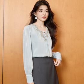 「自」全新升级【铂金会员165/天猫219/差价54】(21337)洛诗琳法式温柔重工水钻衬衫2025秋季气质V领显瘦雪纺上衣女