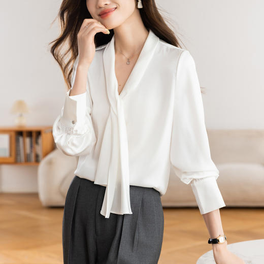 KQL 617T8336缎面衬衫小众V领飘带上衣 商品图2