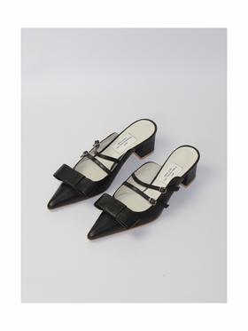 Kaiy Xiao 早秋系列 蝴蝶结尖头小羊皮穆勒