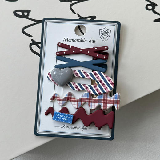 【积分兑】复古红蓝色系组合发夹纪念日百货门店同款164544611 商品图3