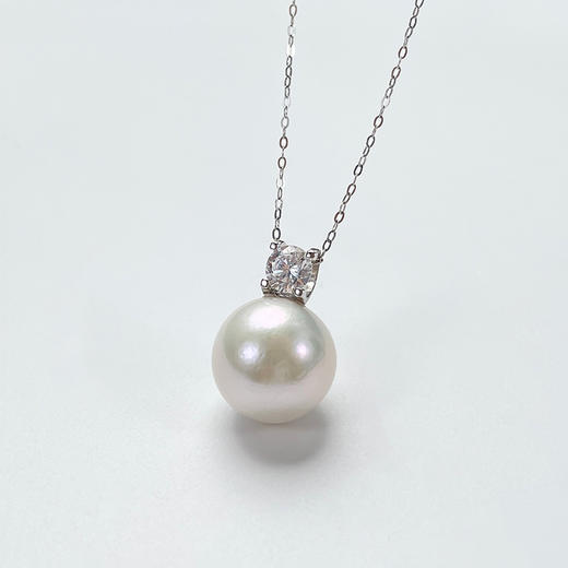 【分销】戴拉珍珠YX6292001，戴妃淡水有核13-14mm珍珠吊坠（赠S925银链），正圆极强光几乎无暇 商品图4